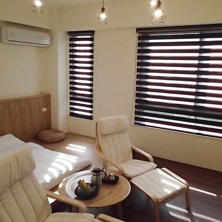 Meow G Cafe Hostel Хуалянь Номер фото